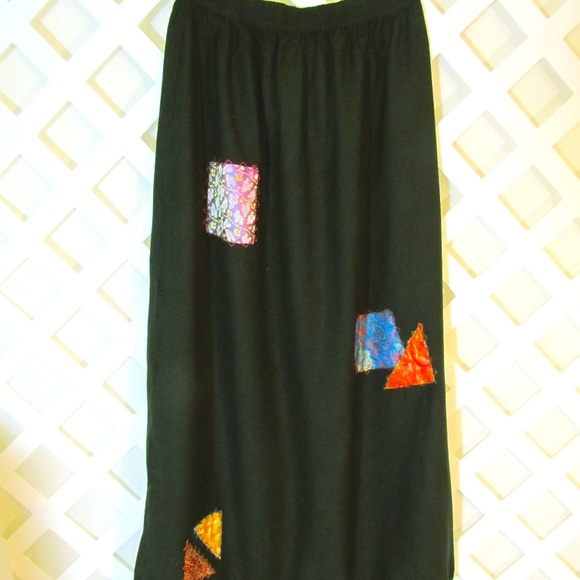 SACRED THREADS BLACK SKIRT Size M/L WITH PATCHES AND MIRROR ACCENTS-PMST1C - Picture 3 of 4